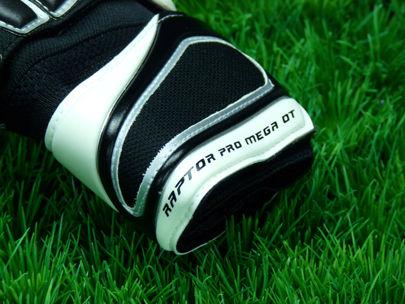 Reusch Raptor Pro Mega OrthoTec 2009